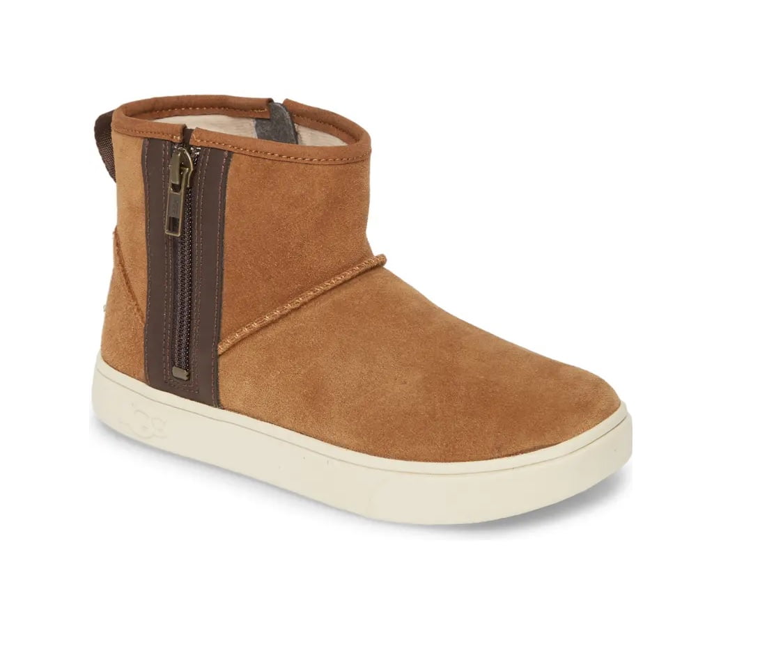 Sale on UGG Adler Sneaker Boot size 4-6
