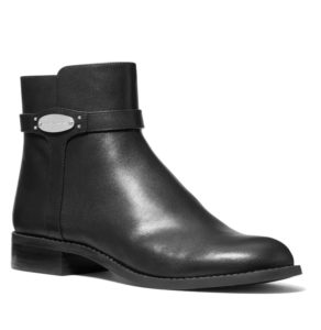 Finley Flat Leather Boot size 5,7