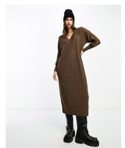 Knitted V Neck Maxi Dress in Brown