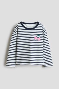 Long-sleeved T-shirt