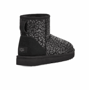 Classic Mini Ii Genuine Shearling Lined Boot (women)