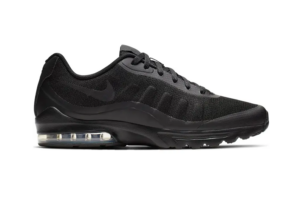 Air Max Invigor Sneaker