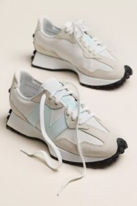 New Balance 327 Sneakers