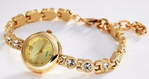 Round Pavé Bracelet Watch