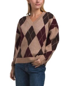 V Neck Argyle Pull over Sweater