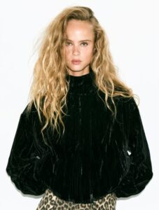 Image of sale on Balloon-Sleeved Velour Jacket