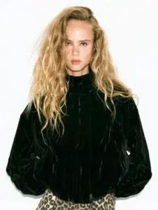 Image of sale on Balloon-Sleeved Velour Jacket